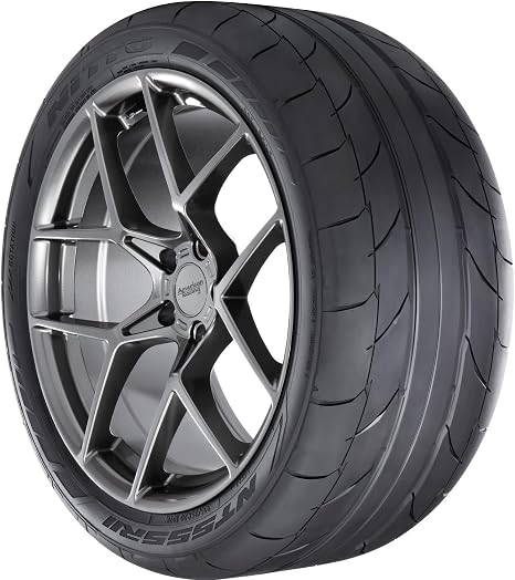 Nitto NT555RII P275/40R17 93W